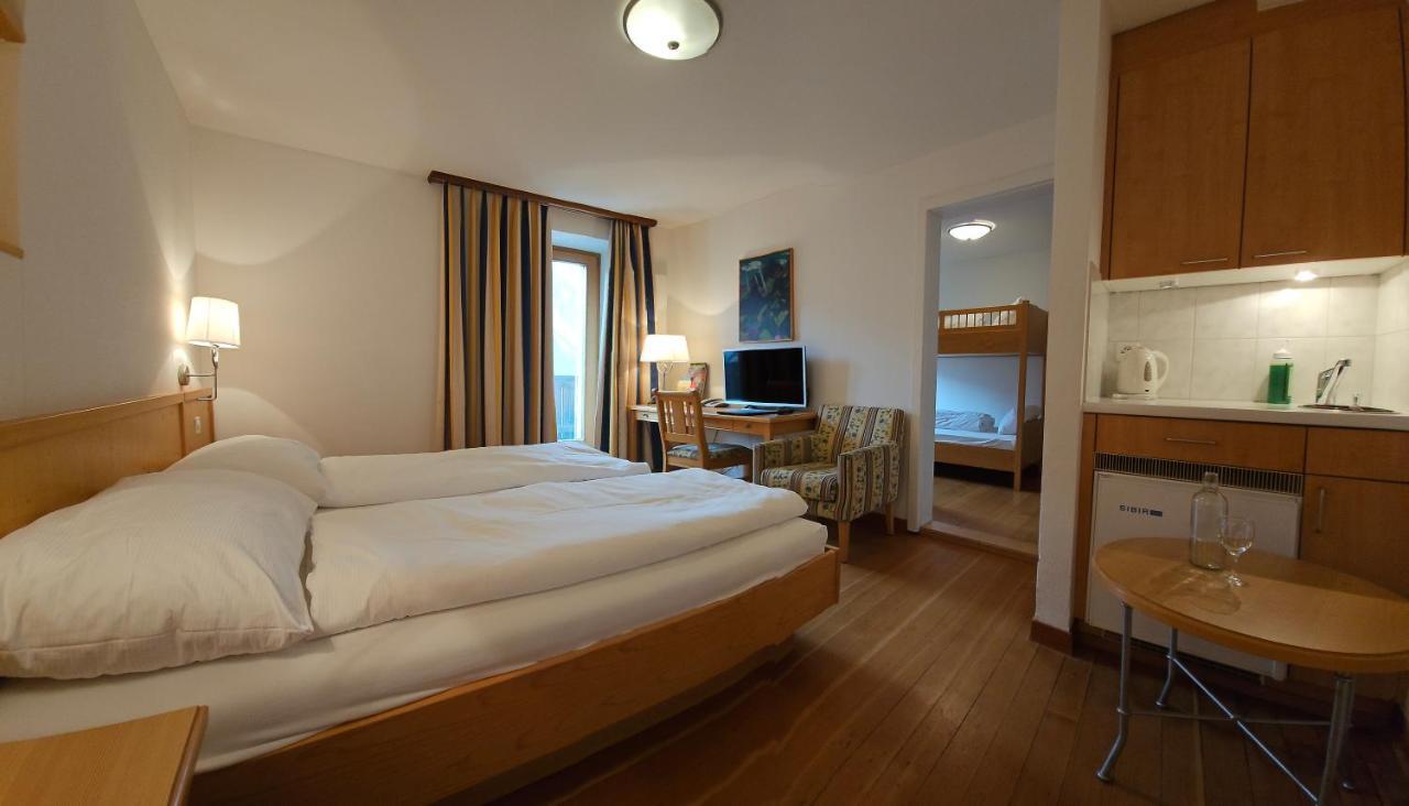 Aparthotel Muchetta Wiesen Buitenkant foto