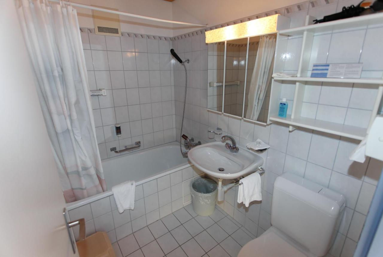 Aparthotel Muchetta Wiesen Buitenkant foto