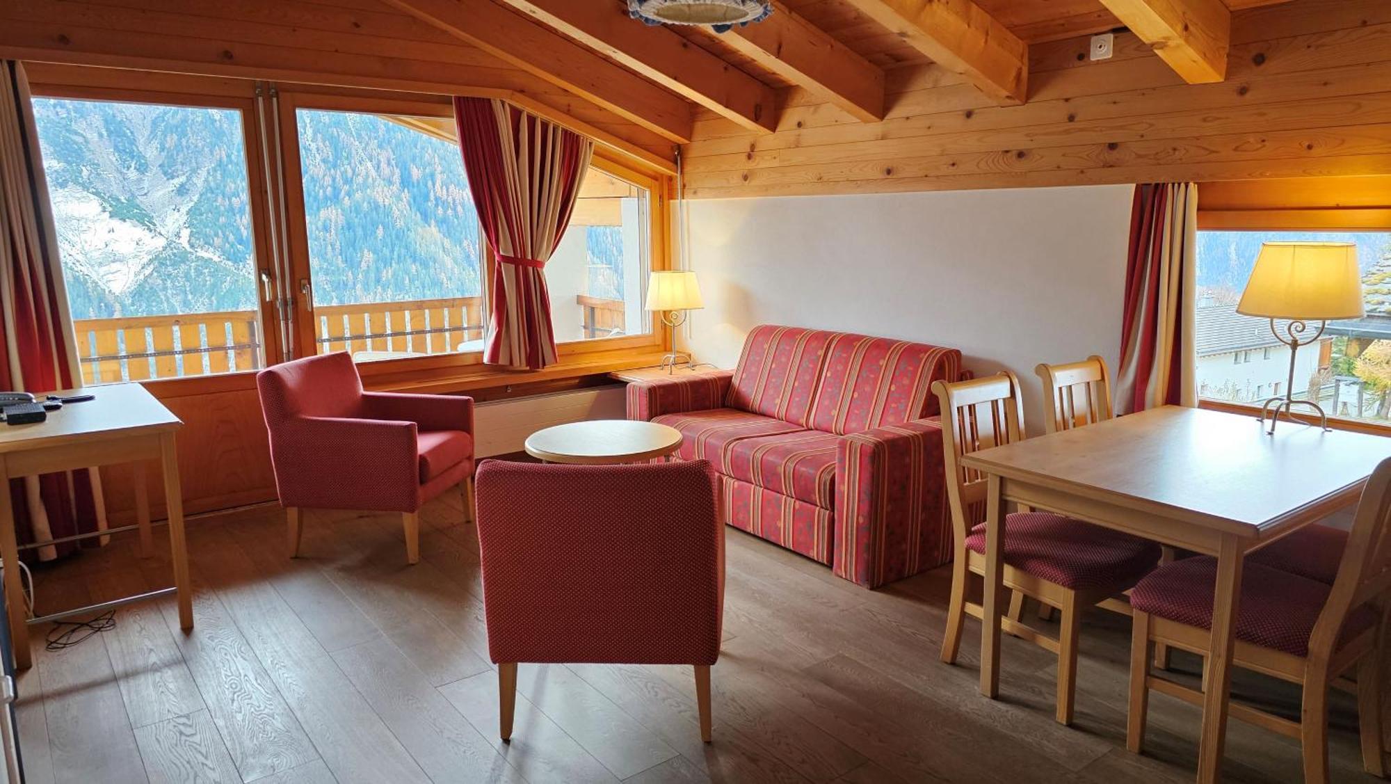 Aparthotel Muchetta Wiesen Buitenkant foto