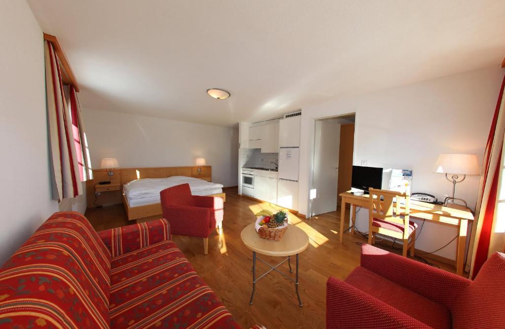 Aparthotel Muchetta Wiesen Buitenkant foto