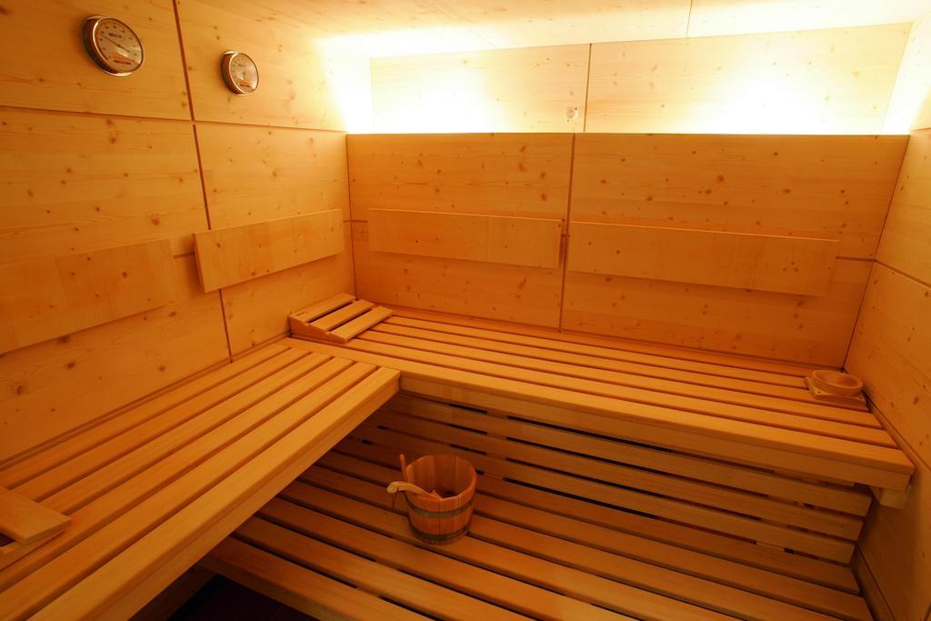 Aparthotel Muchetta Wiesen Buitenkant foto