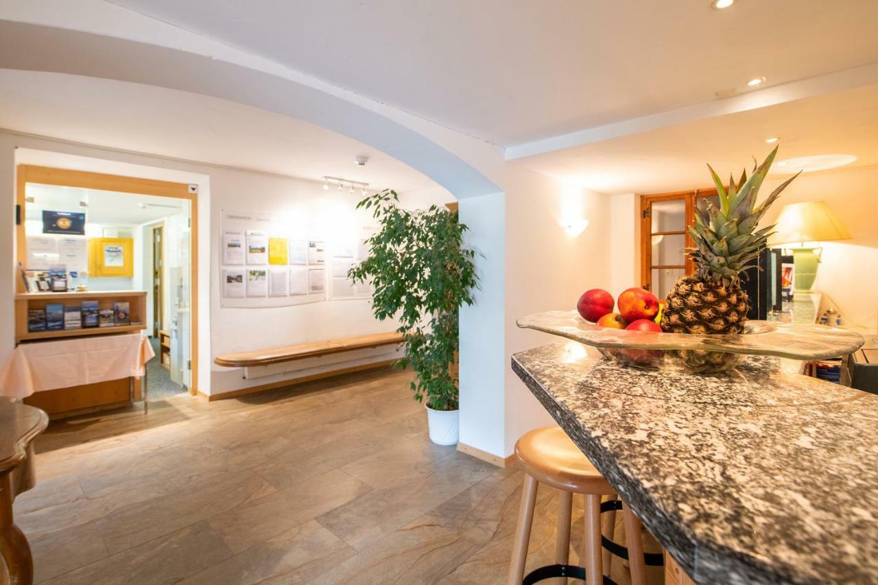 Aparthotel Muchetta Wiesen Buitenkant foto